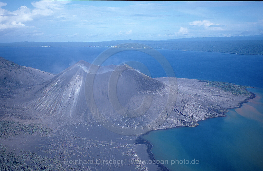 Active volcano Rabaul in New Britain, Neu Britannien, New Britain, Rabaul, Papua New Guinea