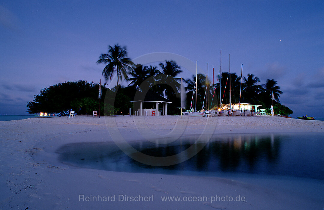 Maldive Islands, Maldives, Dhiffushi, Holiday Island
