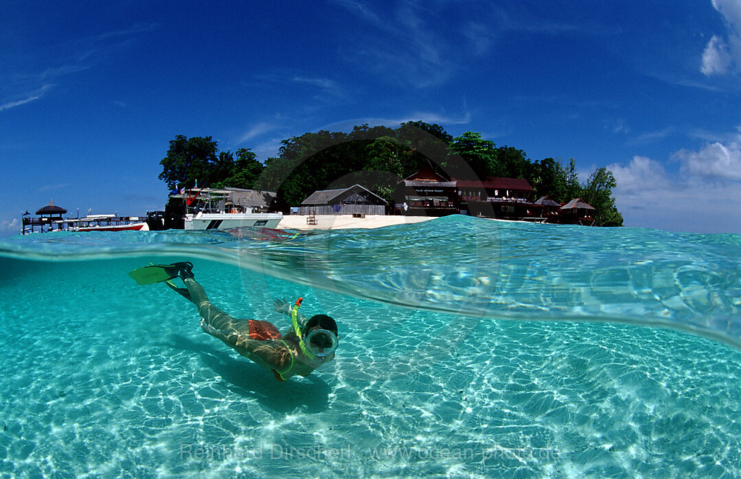 Schnorcheln vor tropischer Insel, Pazifik, Pacific ocean, Borneo, Sipadan, Malaysia