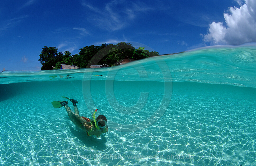 Schnorcheln vor tropischer Insel, Pazifik, Pacific ocean, Borneo, Sipadan, Malaysia