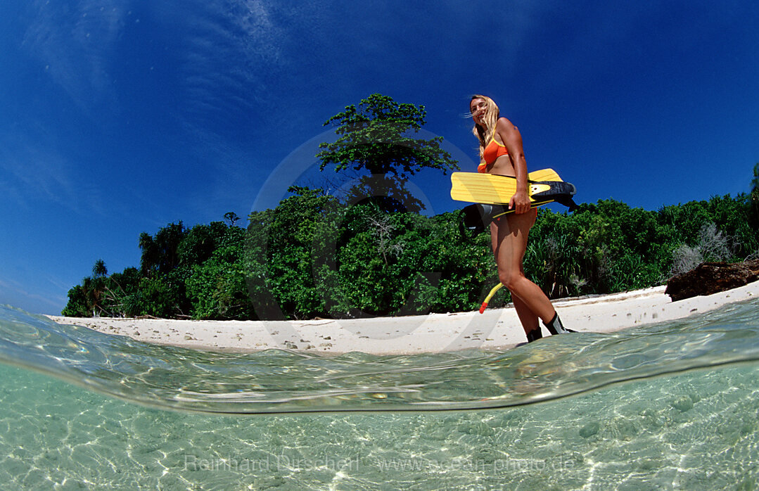 Skindiving, Skin diver, split image, Pazifik, Pacific ocean, Borneo, Lankayan, Malaysia