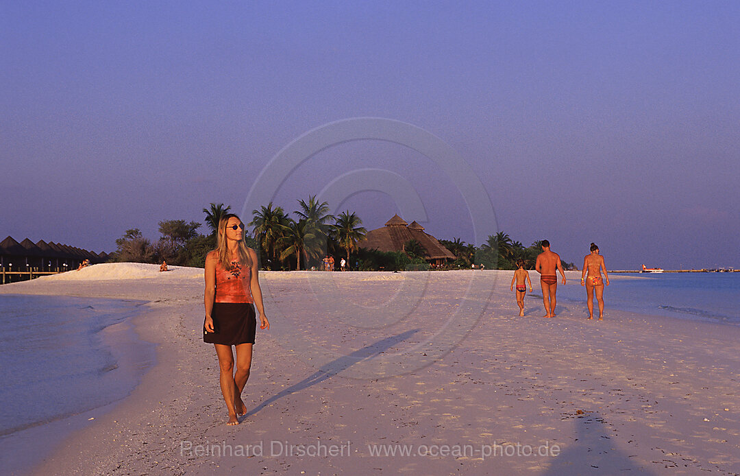 Touristen am Sandstrand