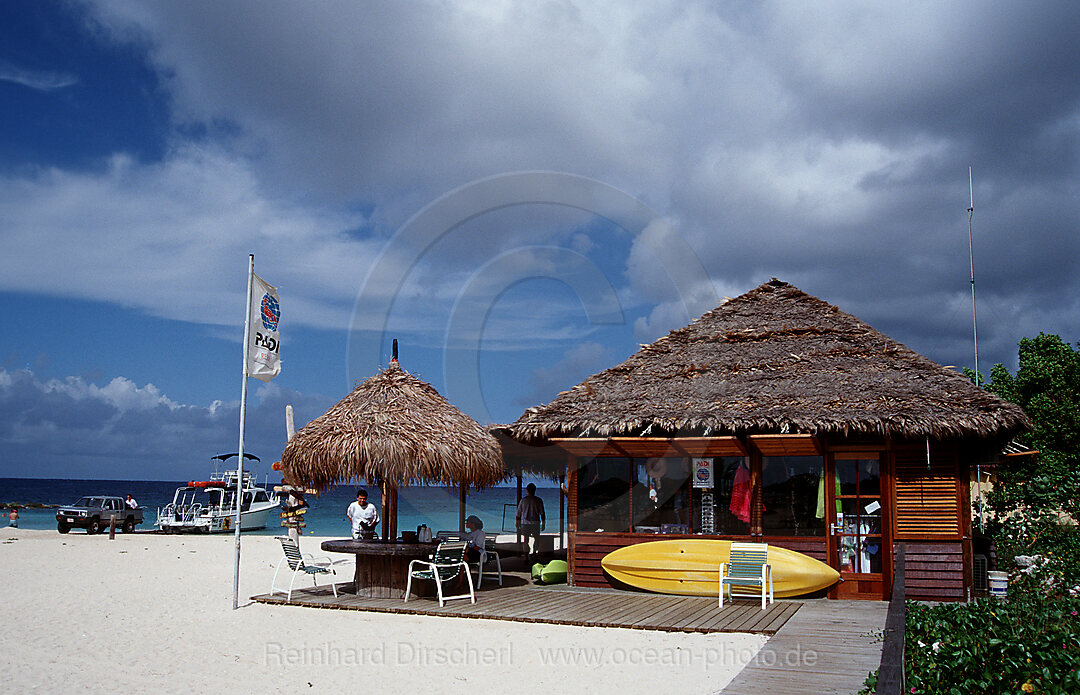 Tauchschule am Strand