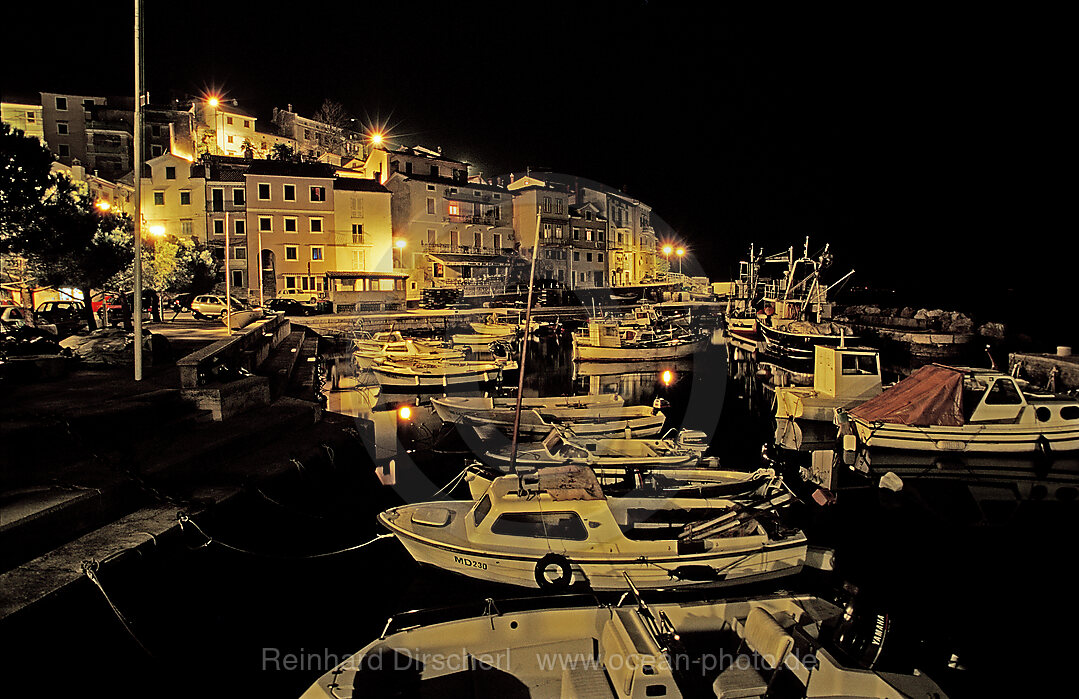 Hafen bei Nacht, Mocenicka Draga, Mittelmeer, Kroatien, Istrien