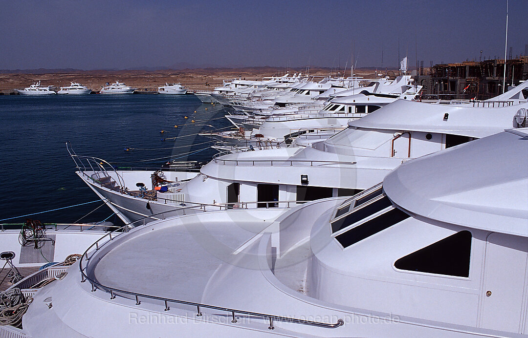 Tauchschiffe im Hafen, Ras Galeb, Marsa Alam, Rotes Meer, gypten, Aegypten