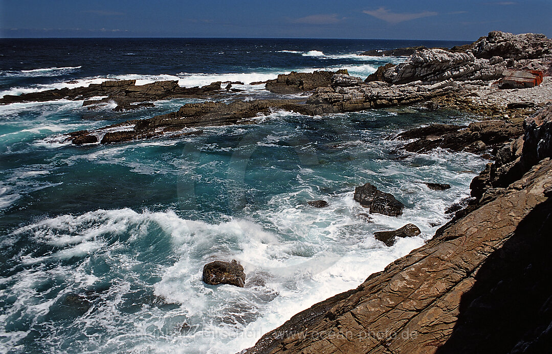 Schroffe Felskueste, Tsitsikamma Nationalpark, Otter trail, Sdafrika, Suedafrika