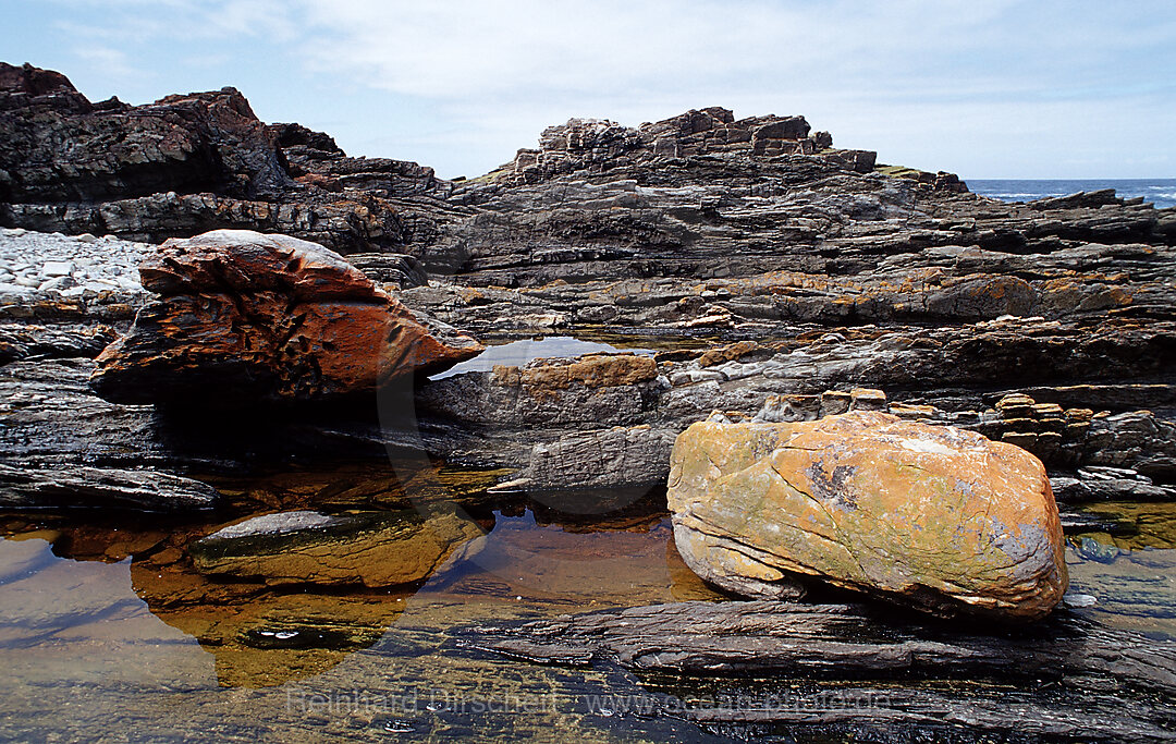 Schroffe Felskueste, Tsitsikamma Nationalpark, Otter trail, Sdafrika, Suedafrika