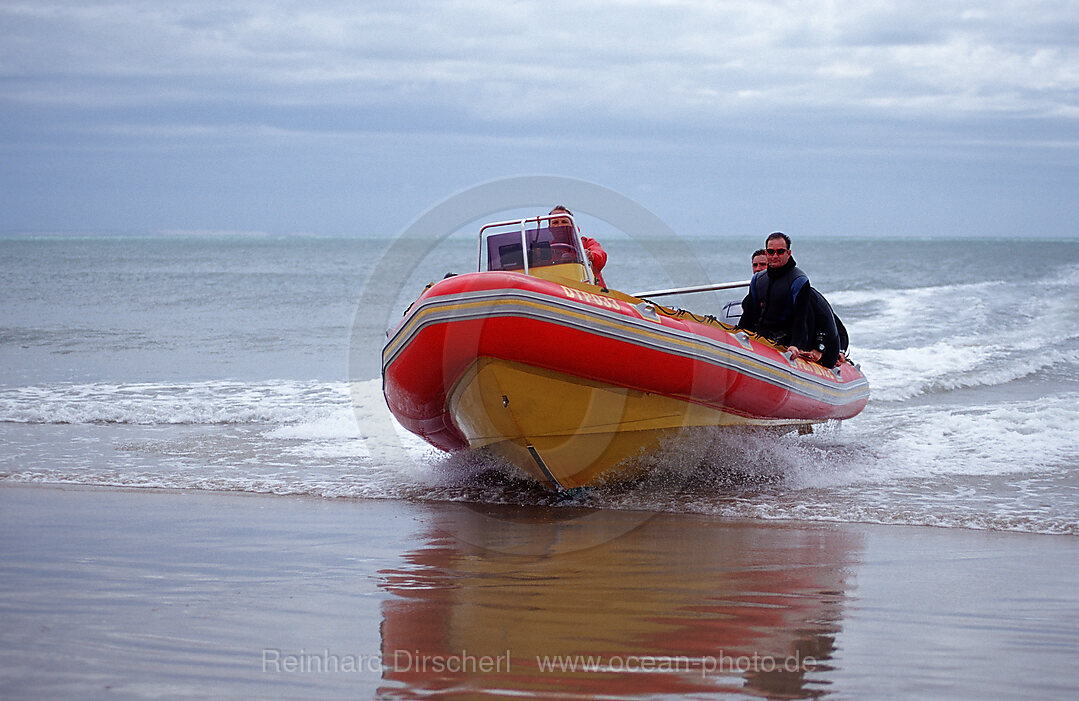 Beach launch with rubber dinghy