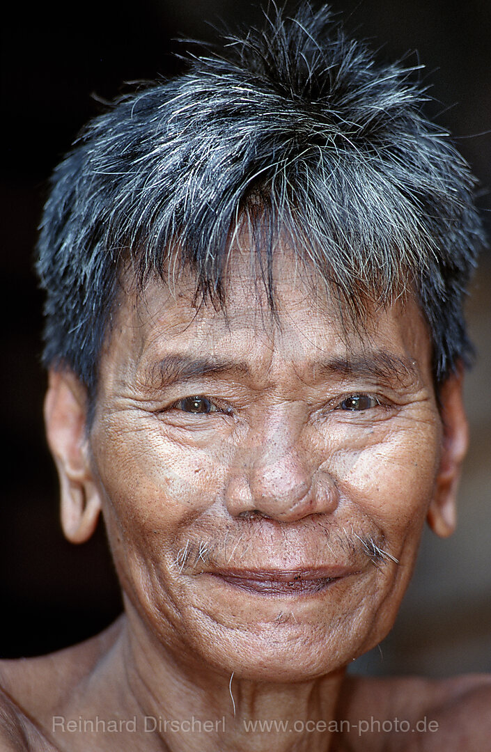 Punan man, Borneo, Sarawak, Gunung Mulu NP, Malaysia