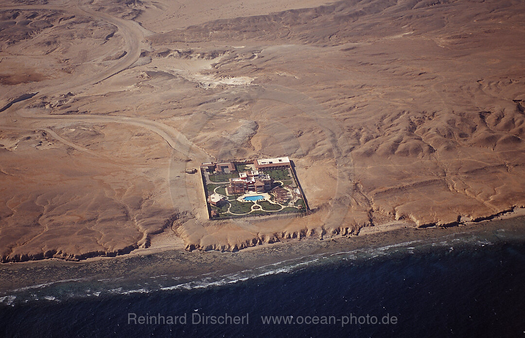 Tourist resort north of Port Ghalib