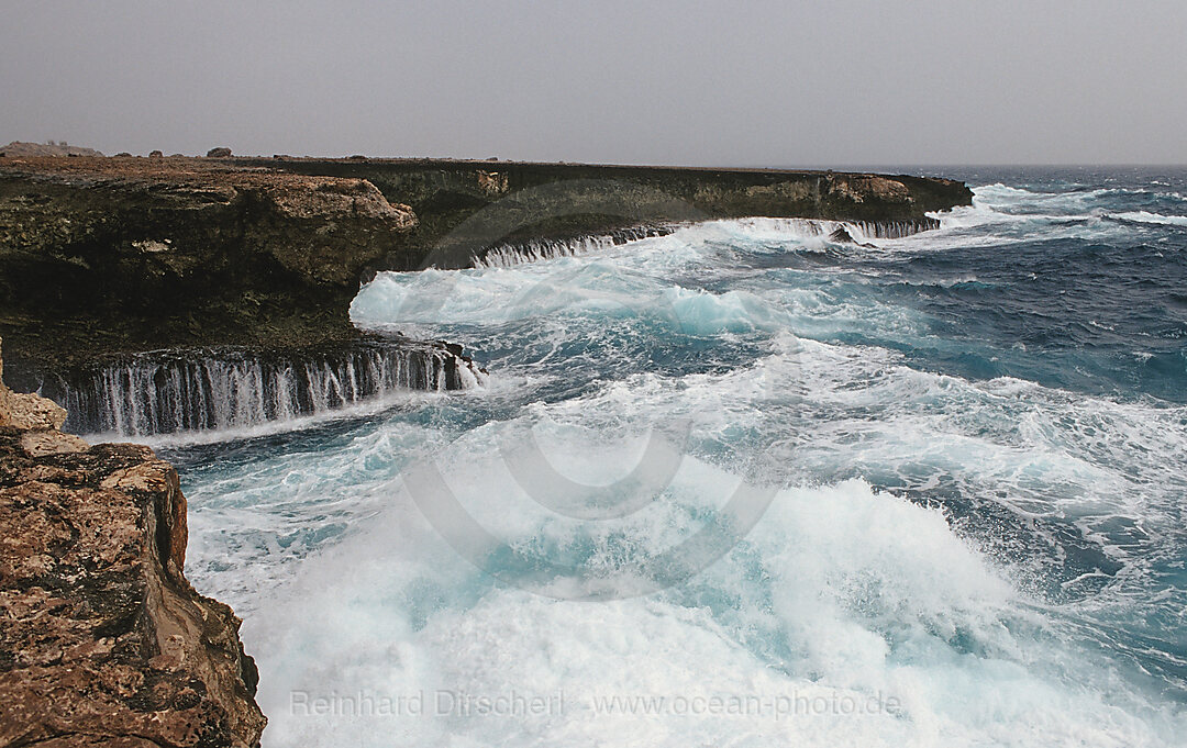 Sturm an der Kueste, Karibik, Karibisches Meer, Washington Slagbaai Nationalpark, Suplad, Niederlaendische Antillen, Bonaire