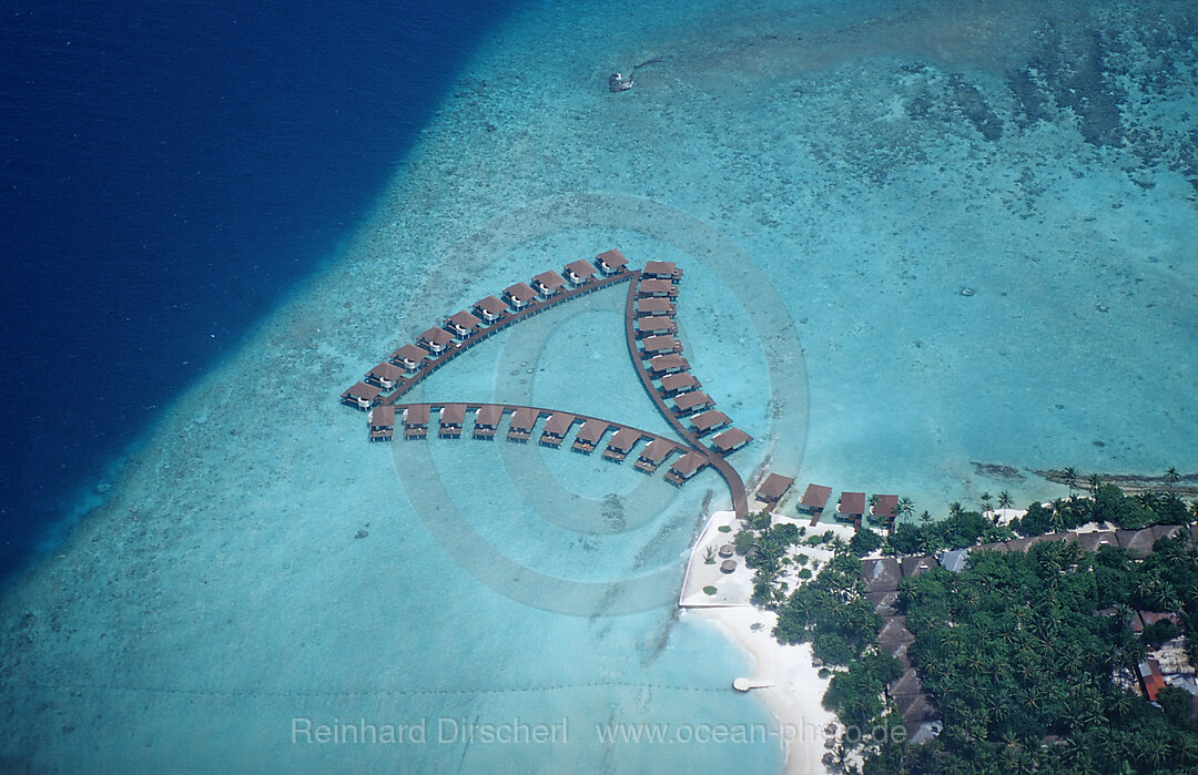 Luftbild einer Malediveninsel, Indischer Ozean, Sued-Male Atoll, Malediven