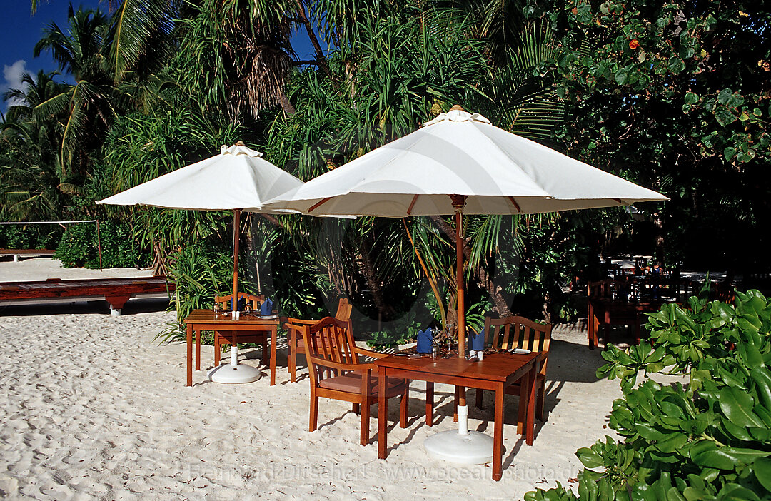 Strandbar auf Malediveninsel