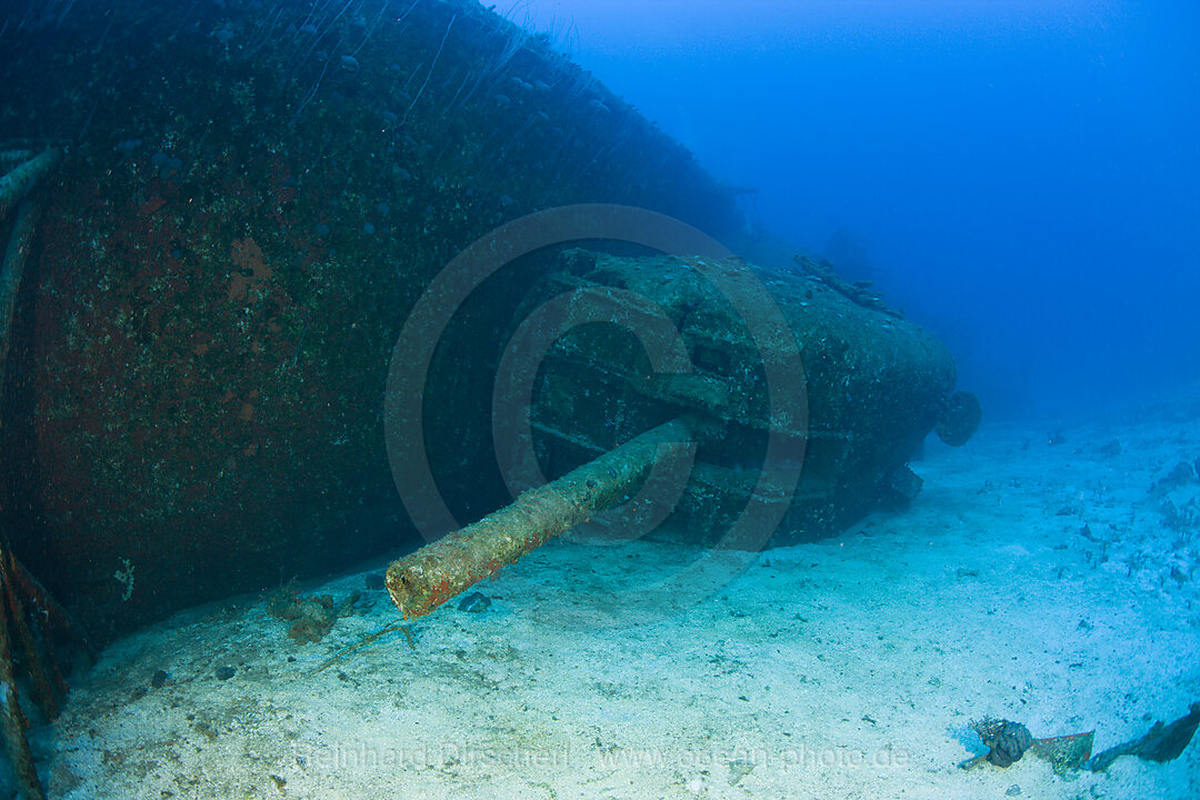 5-Zoll Einzelgeschuetz der USS Anderson, Bikini Atoll, Mikronesien, Pazifik, Marschallinseln