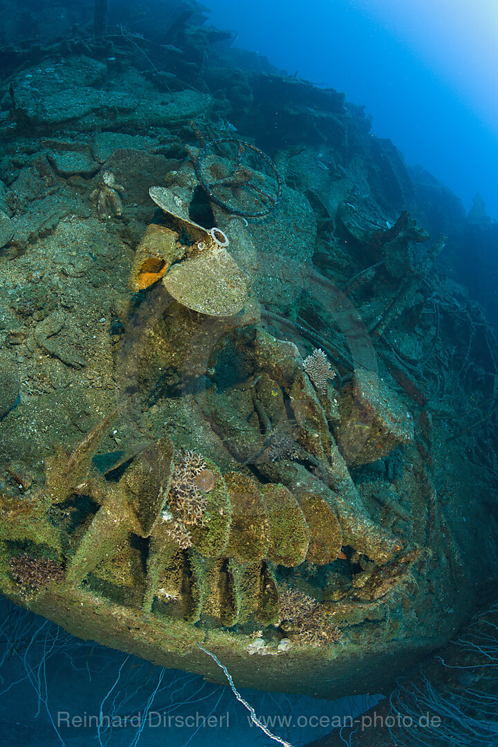 Maschinenteile und Turbinen auf de USS Carlisle