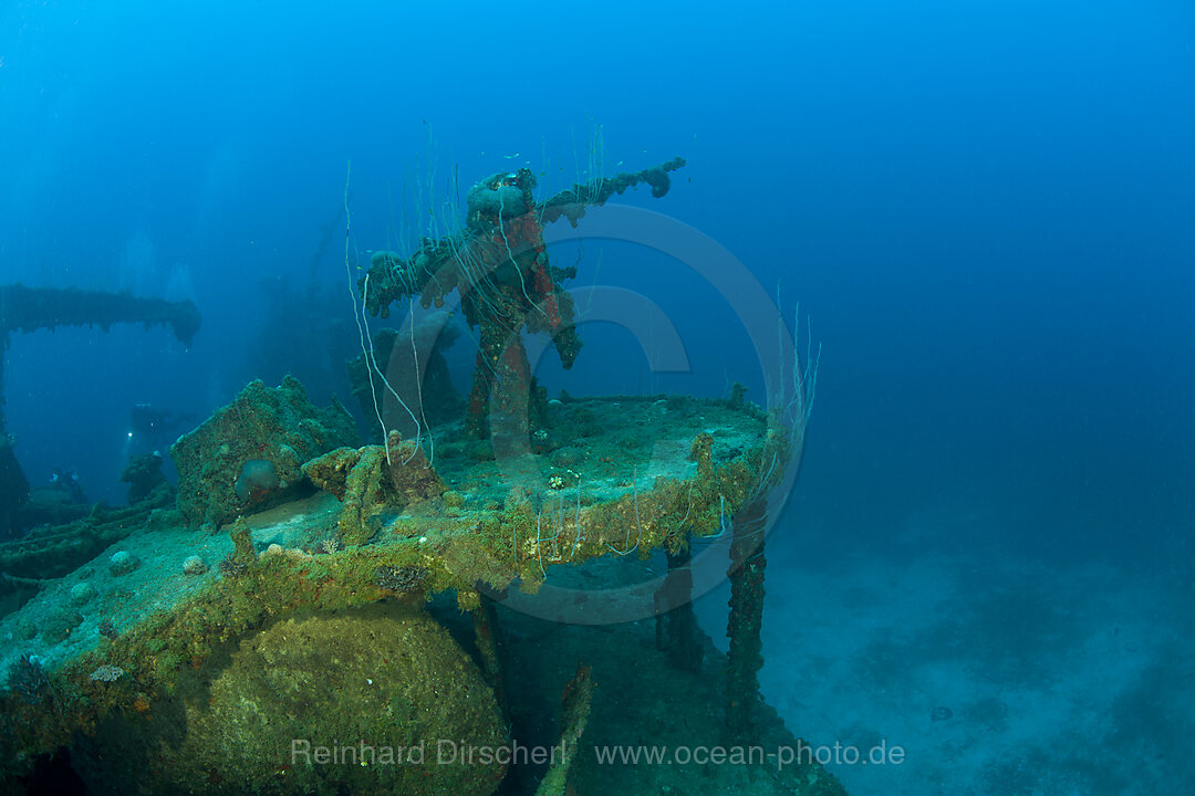 Anti Aircraft Machine Gun at Destroyer USS Lamson, Bikini Atoll, Micronesia, Pacific Ocean, Marshall Islands