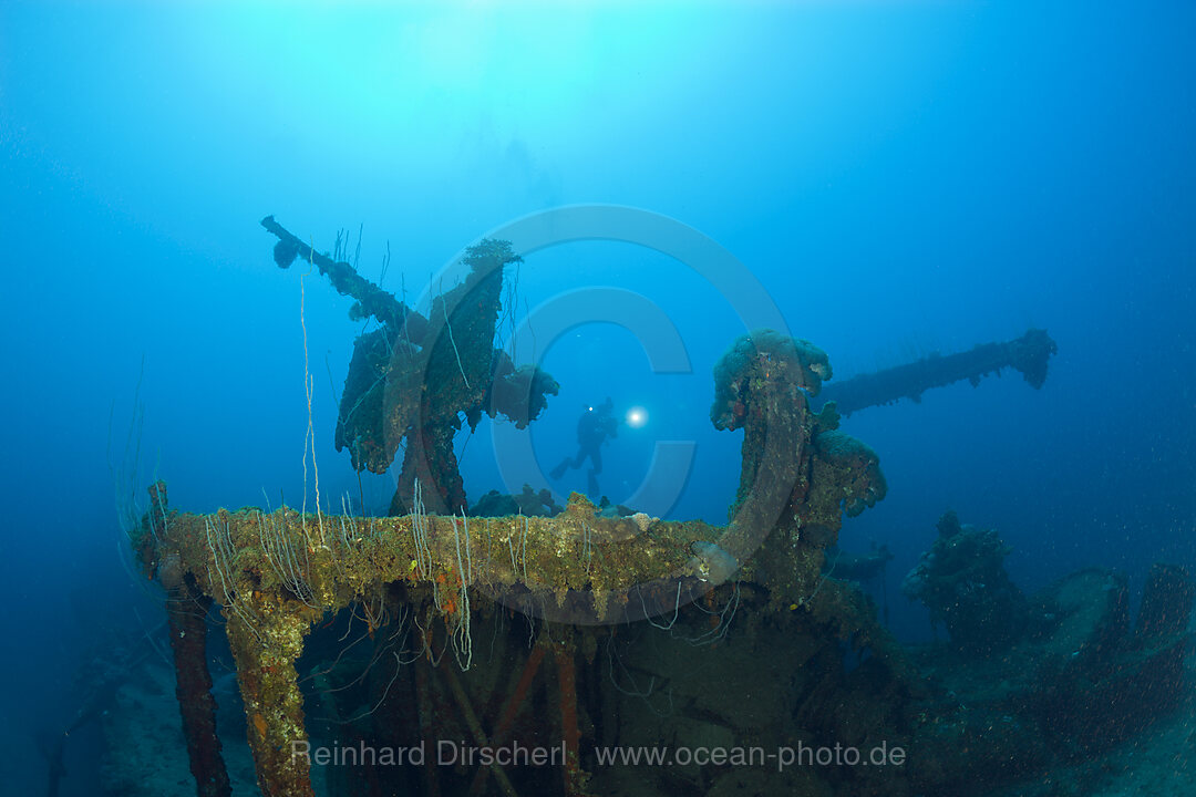 Anti Aircraft Machine Guns at Destroyer USS Lamson, Bikini Atoll, Micronesia, Pacific Ocean, Marshall Islands