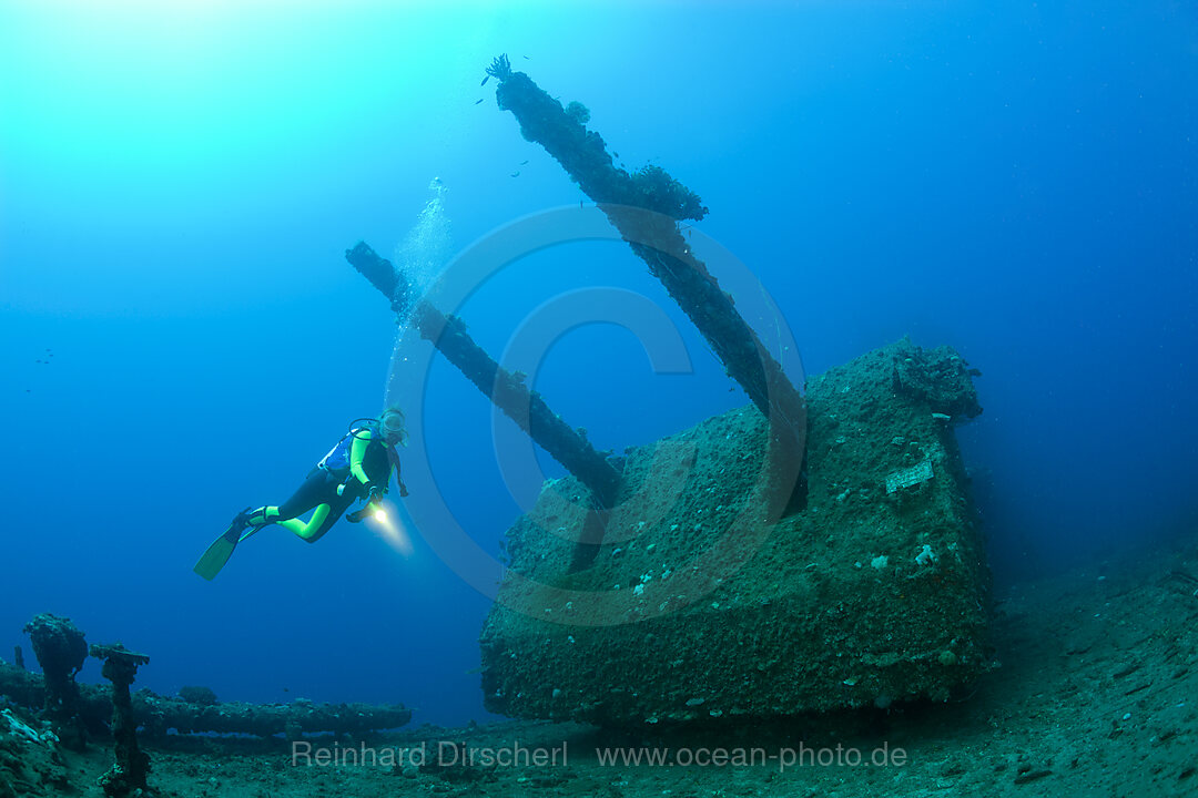 Diver and Twin 8-inch 55 caliber Gun on USS Saratoga