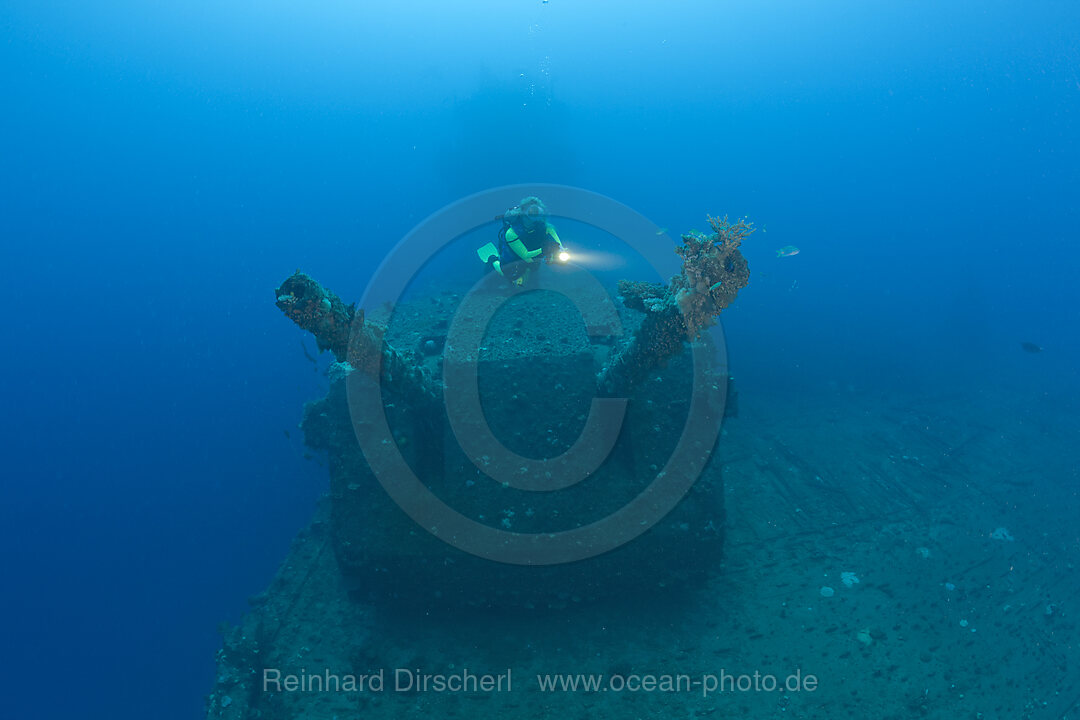 Diver and Twin 8-inch 55 caliber Gun on USS Saratoga, Bikini Atoll, Micronesia, Pacific Ocean, Marshall Islands