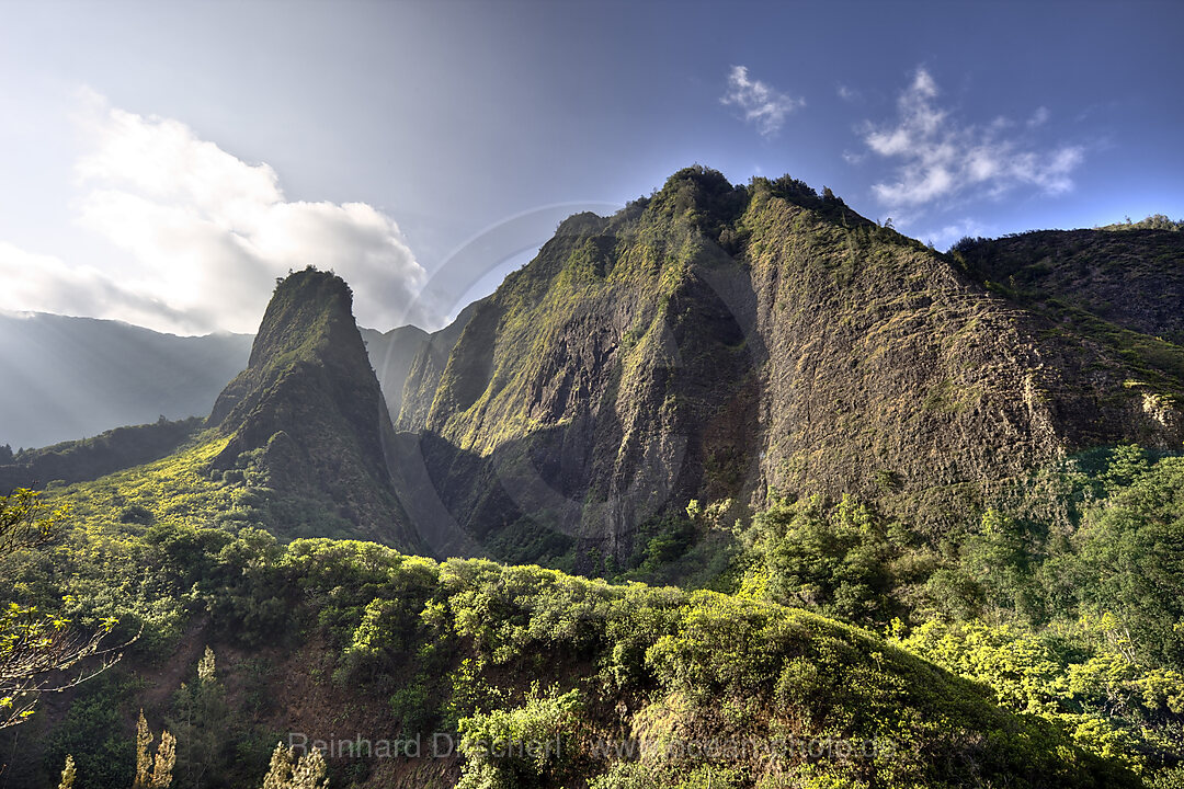 Iao Needle im Kepaniwai County Park,  Iao Valley, Maui, Hawaii, USA