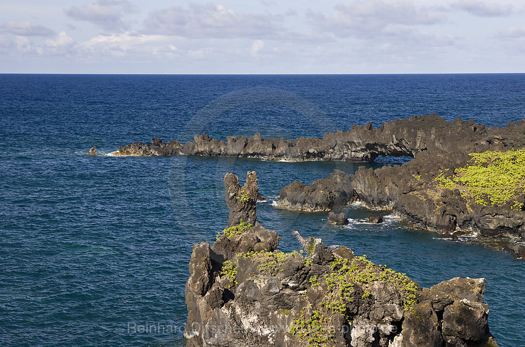 Waianapanapa State Park an der Strasse nach Hana, Maui, Hawaii, USA