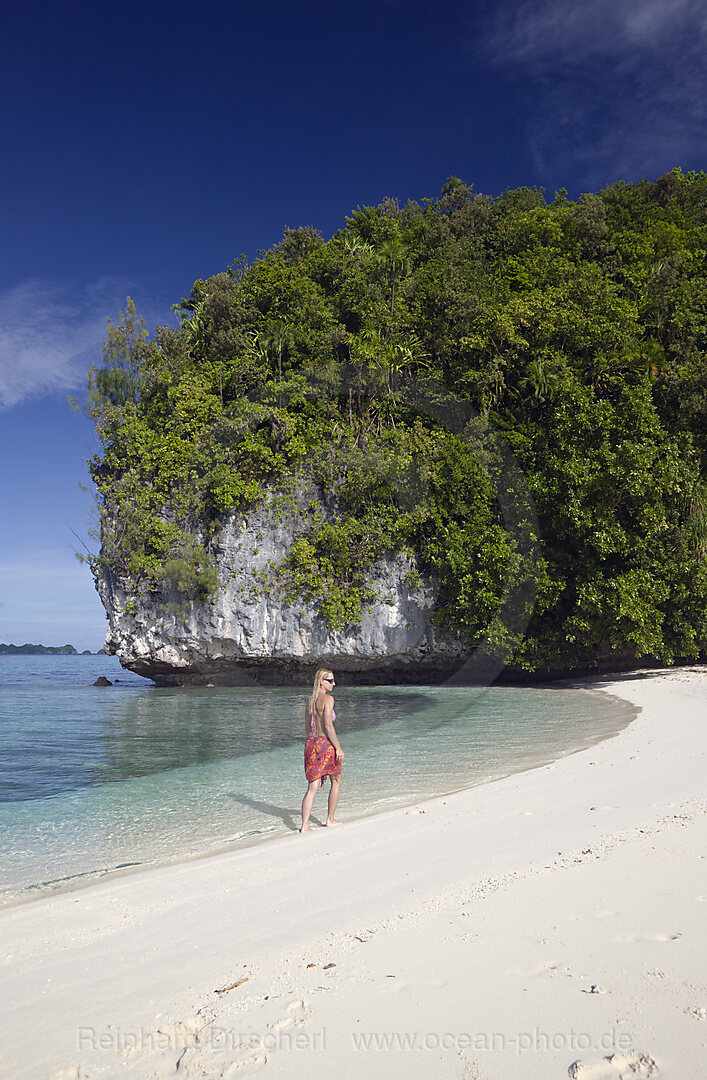 Strandspaziergang am Long Beach in den Rock Islands