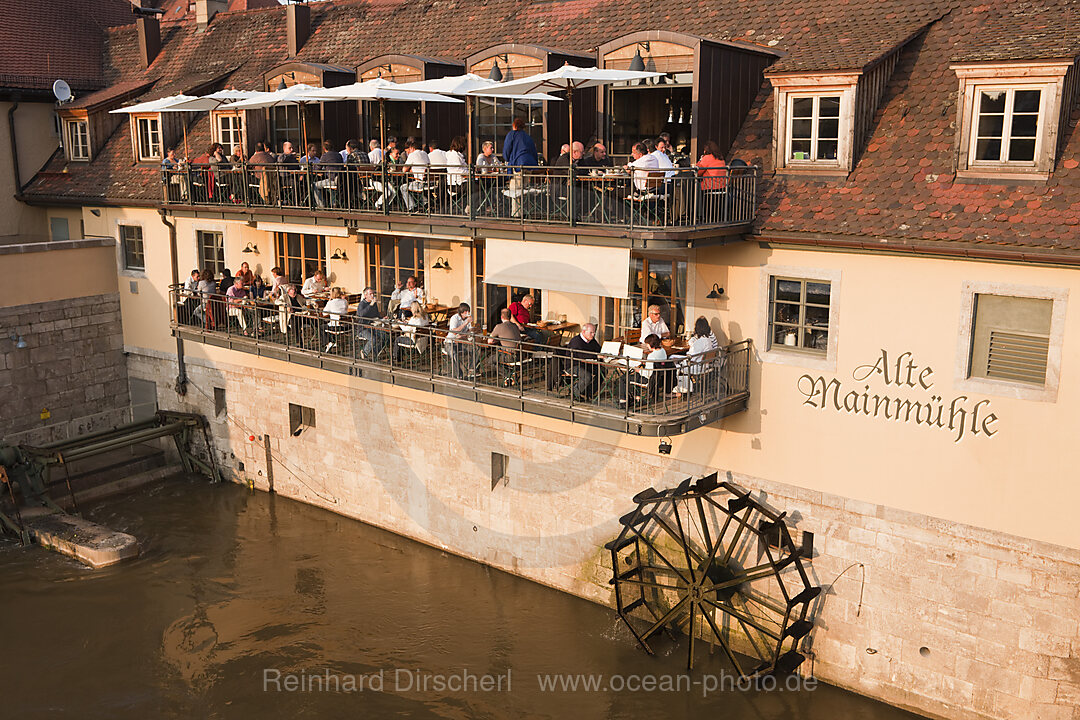 Alte Mainbruecke in Wuerzburg