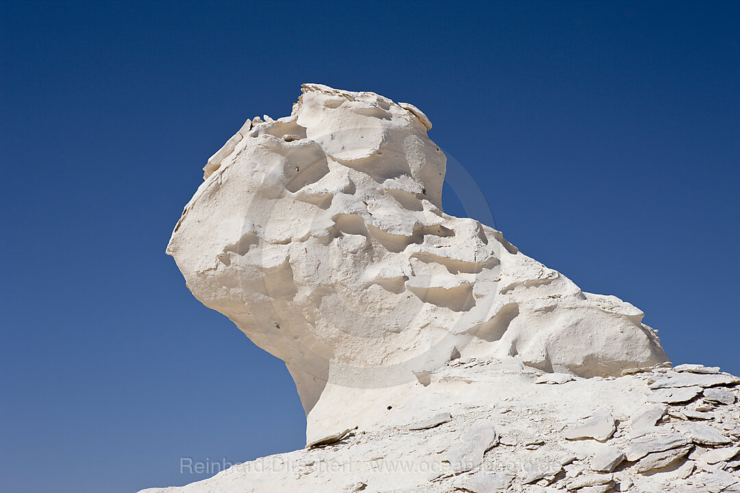 Formations and Figures of Lime Stone in White Desert National Park
