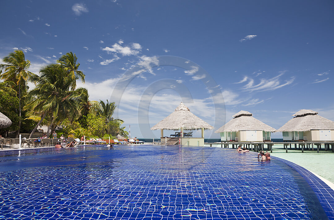Pool der Malediveninsel Ellaidhoo