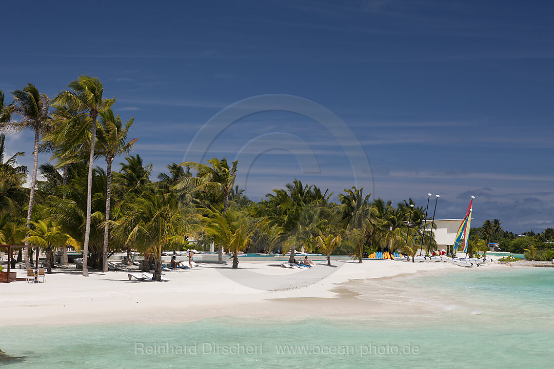 Strand der Malediveninsel Kandooma