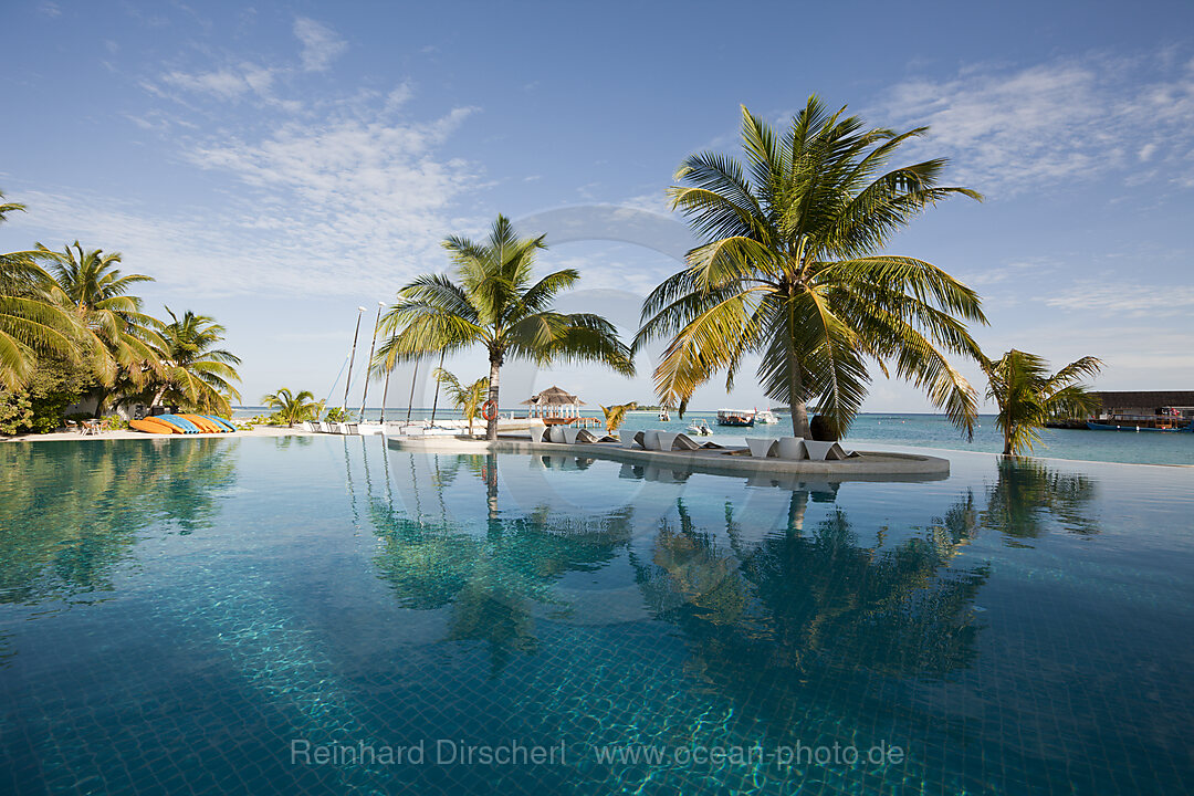 Pool der Malediveninsel Kandooma