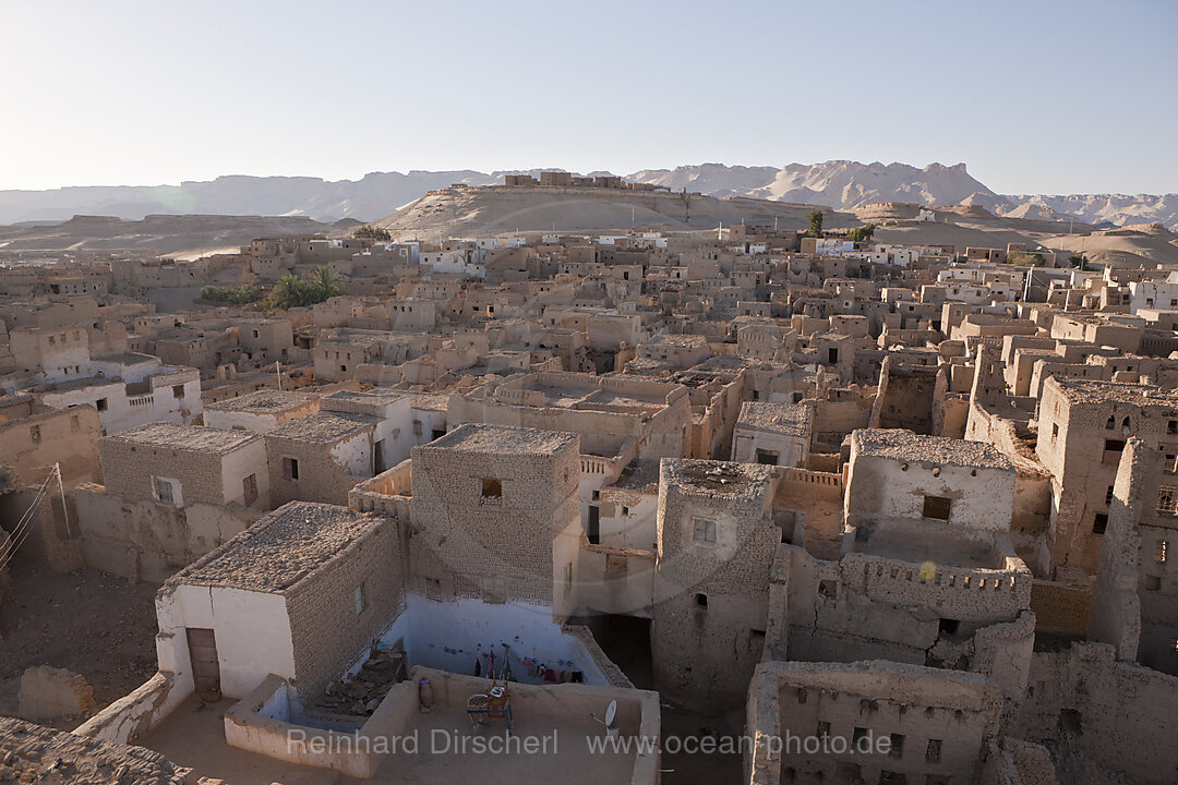Blick auf Altstadt Al Qasr in Dakhla Oase