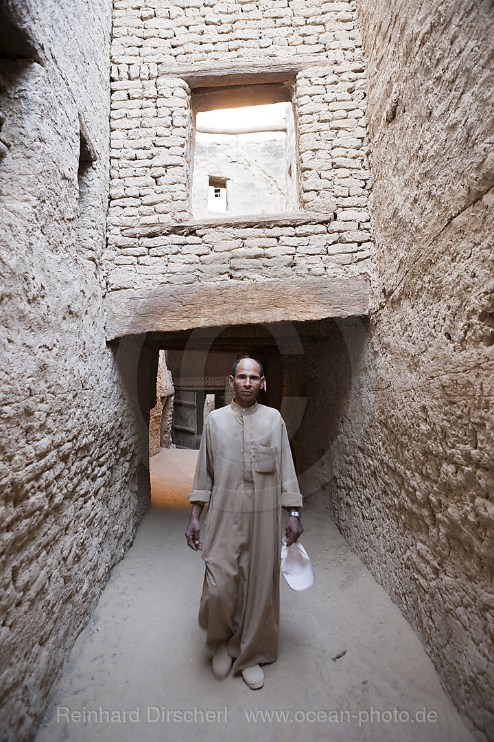 Gassen der Altstadt Al Qasr in Dakhla Oase