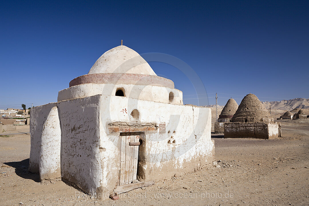 Grab-Bauten in Al Qasr in Dakhla Oase, Libysche Wueste, Aegypten