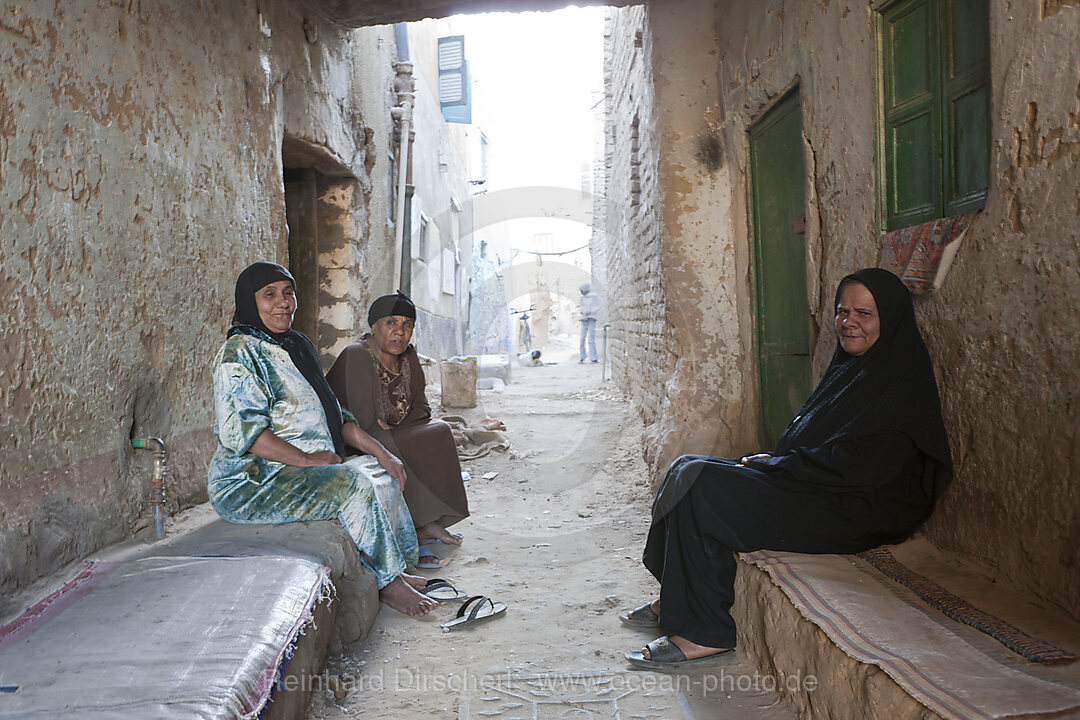 Strassenszene in Kharga Oase, Libysche Wueste, Aegypten