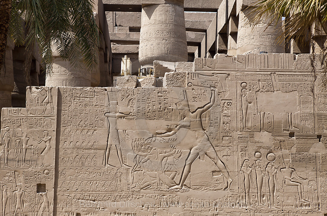 Wand Relief in Karnak Tempel