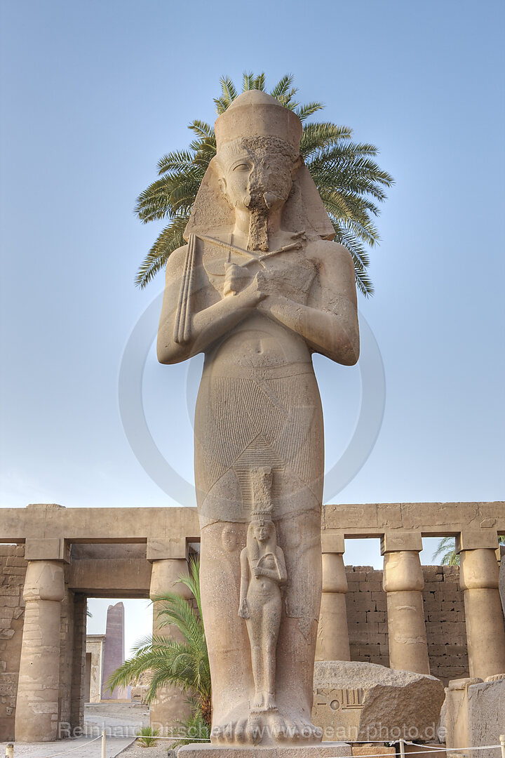 Statue des Pinodjem in Karnak Tempel