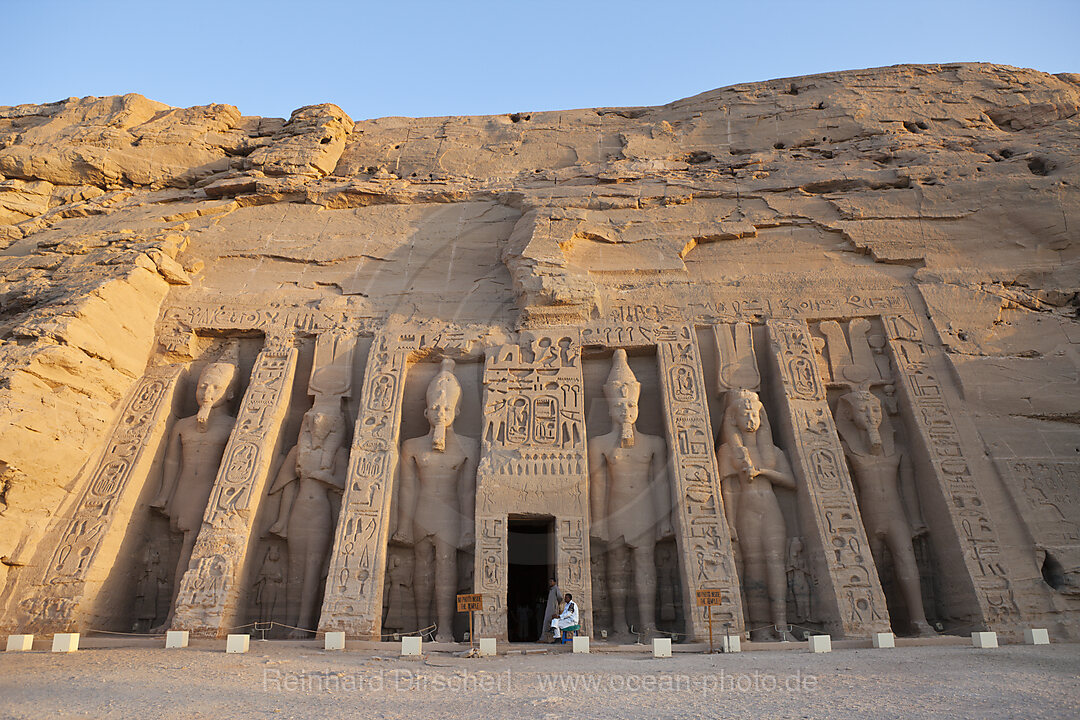 Kleiner Hathor Tempel der Nefertari, Abu Simbel, Aegypten