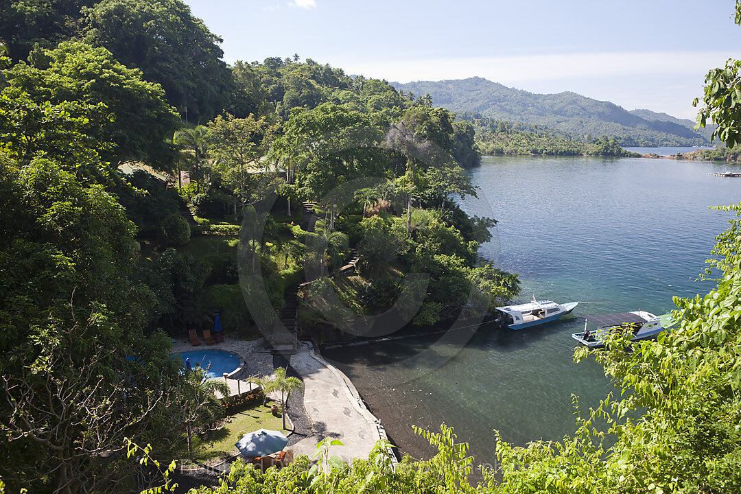 Blick von Lembeh Strait Resort