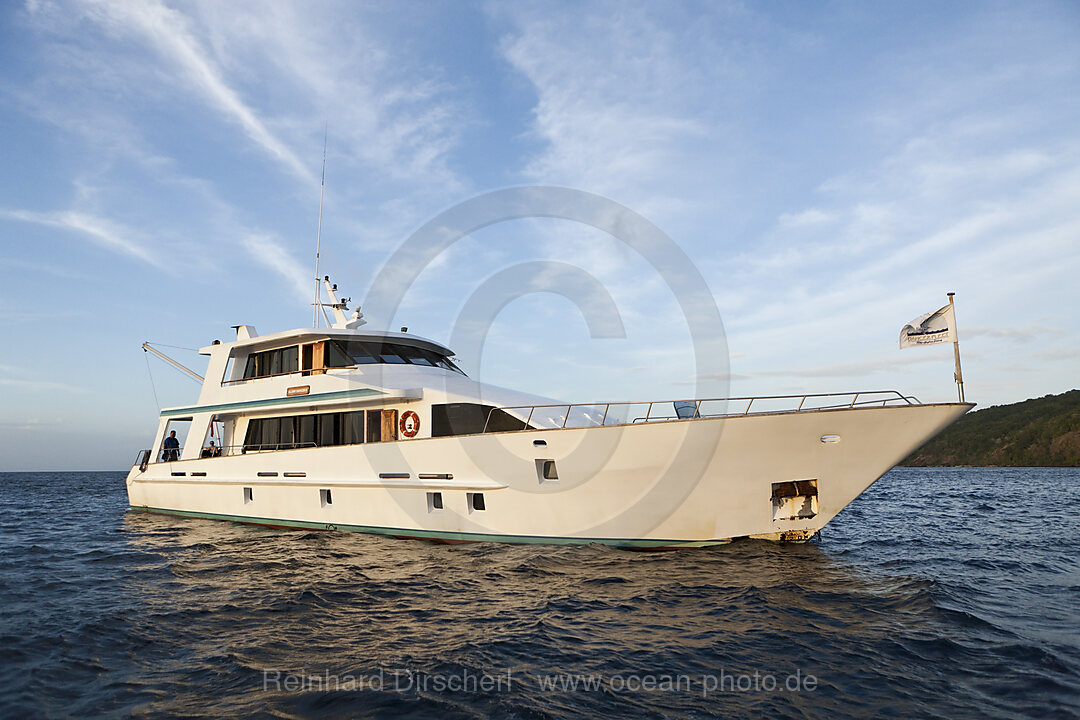 Liveaboard Fiji Island Dancer