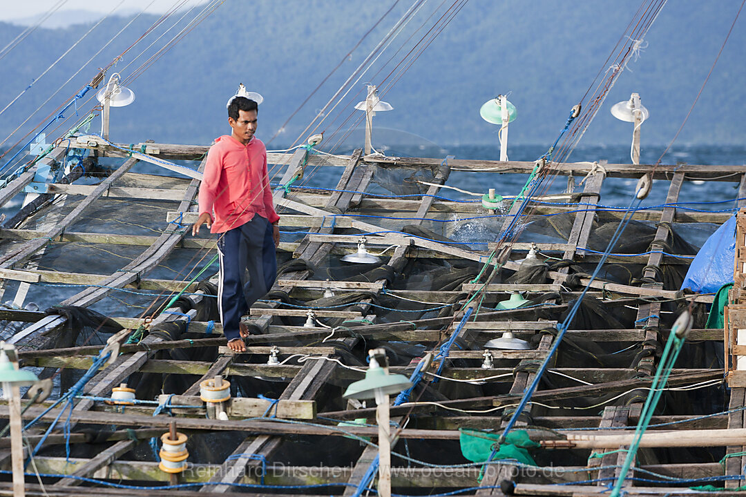 Fishermen living on Fishing Platform called Bagan