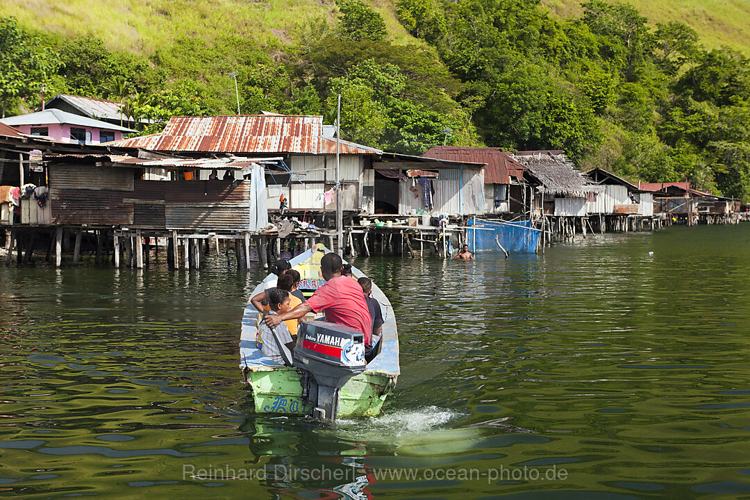 Bootsfahrt auf dem Sentani See