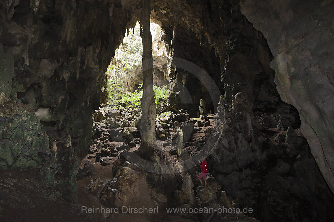 Tourist inside Kotilola Cave