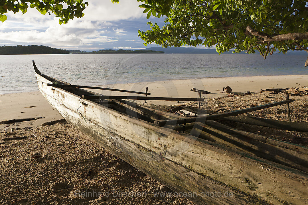 Impressions of Ahe Island