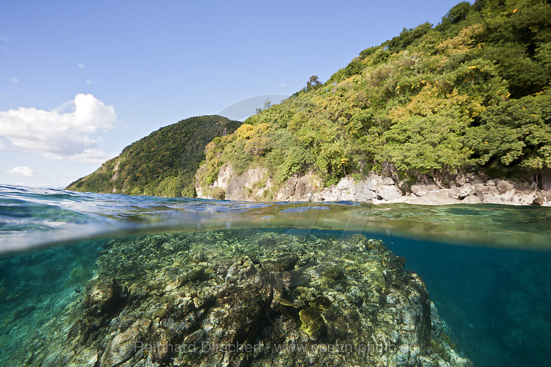 Kueste von Dominica, Karibik, Dominica