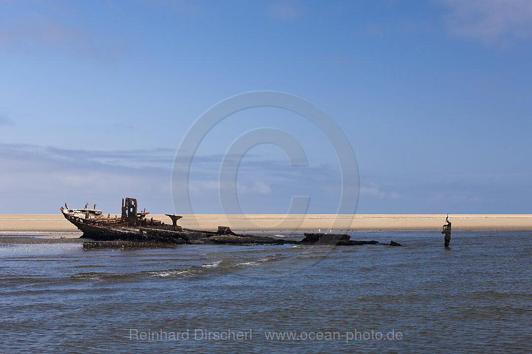 Wreck in Lagoon of Walvis Bay