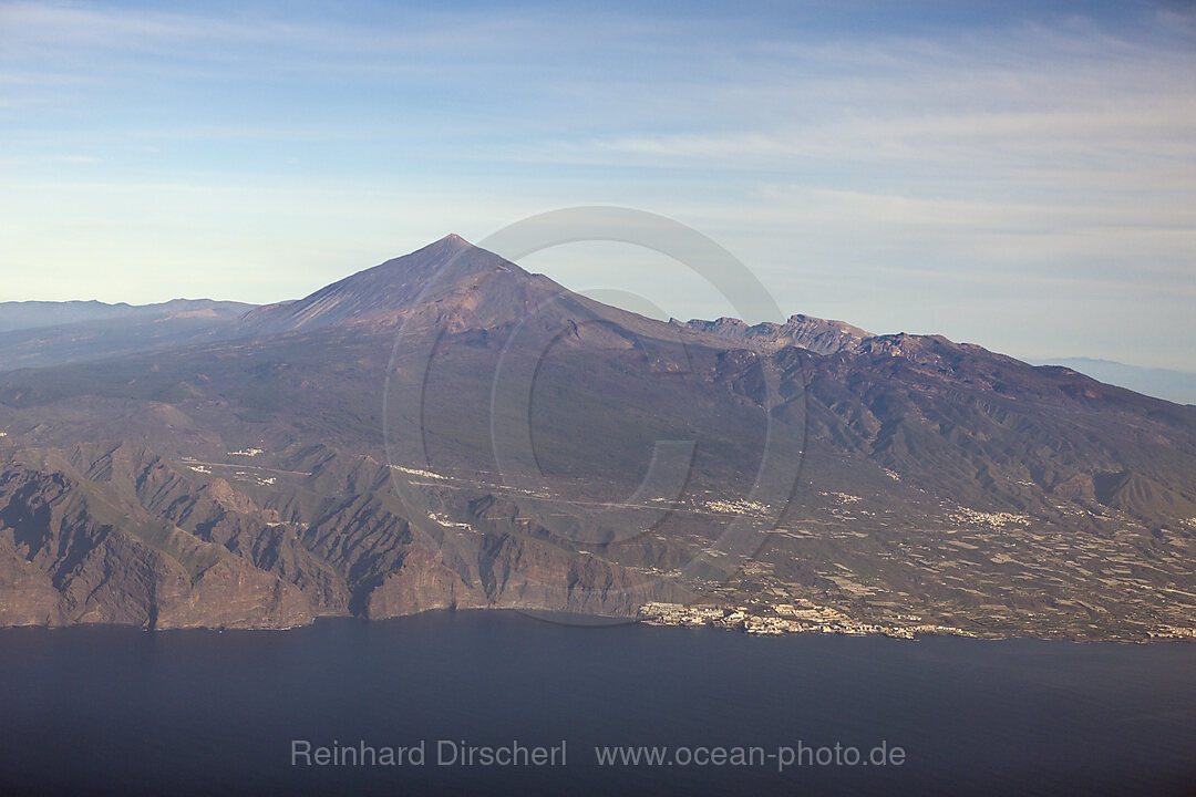 Luftaufnahme Los Gigantes und Teide