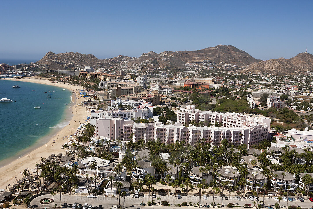  Resorts at Medano Beach