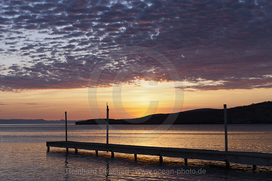 Steg im Sonnenuntergang, La Paz, Baja California Sur, Mexiko