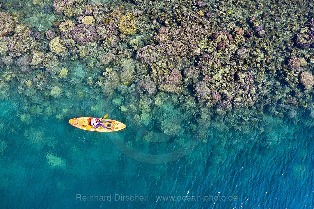 Kajaken in Fjords bei Tufi, Tufi, Cape Nelson, Papua Neuguinea
